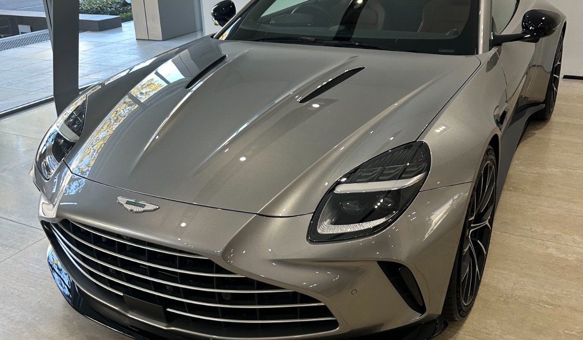 Aston Martin Vantage