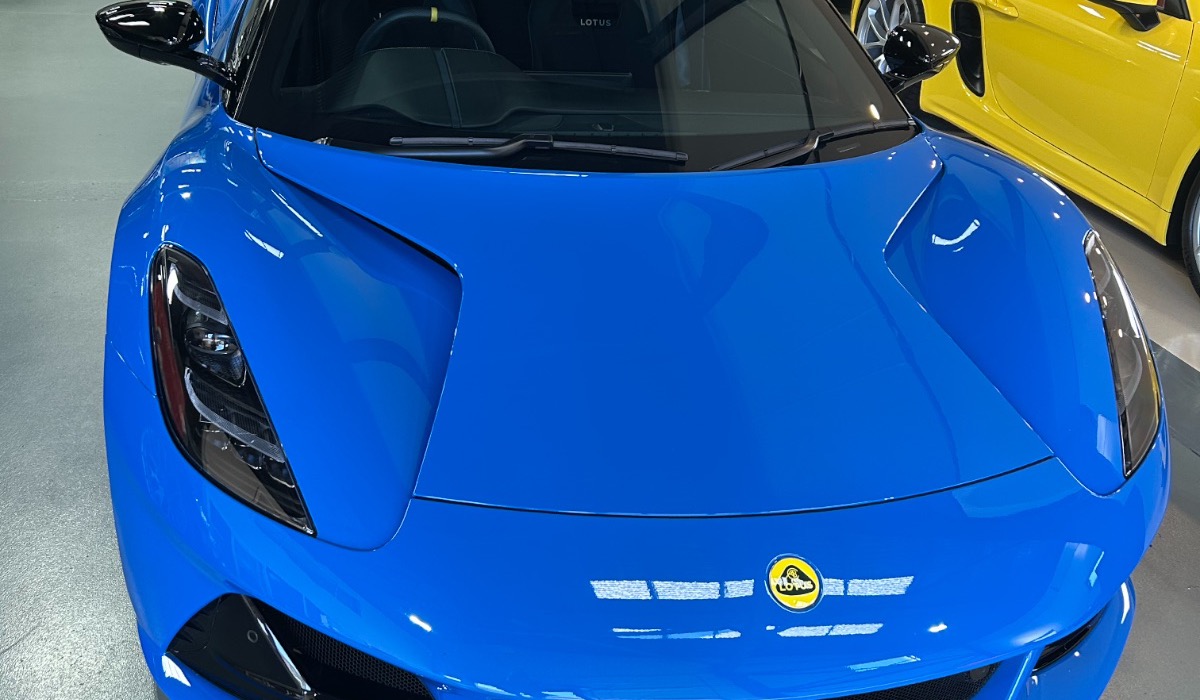 Lotus Emira
