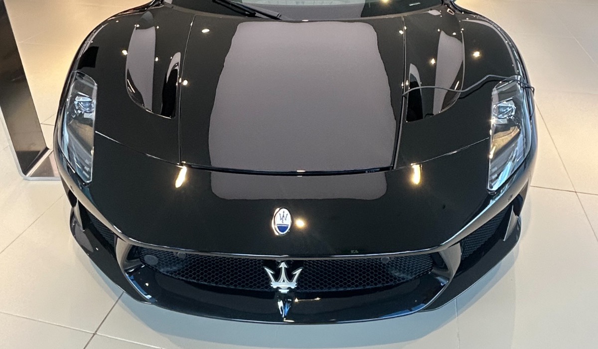Maserati MC20